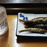 奈々 - このおつまみは最高！女将さんの手料理が、焼酎と合う。