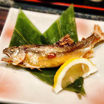 魚彩菜や 旬月 - 鮎の塩焼き