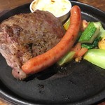 Mamatoco kitchen Cafe Restaurant - 走る豚
