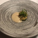 レスト ケイ ヤマウチ - 48時間掛け調理した鮑 しいたけ屋平松の原木椎茸 原木椎茸と焦がしバターのソース