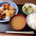 燦富羅和 - バイキング定食