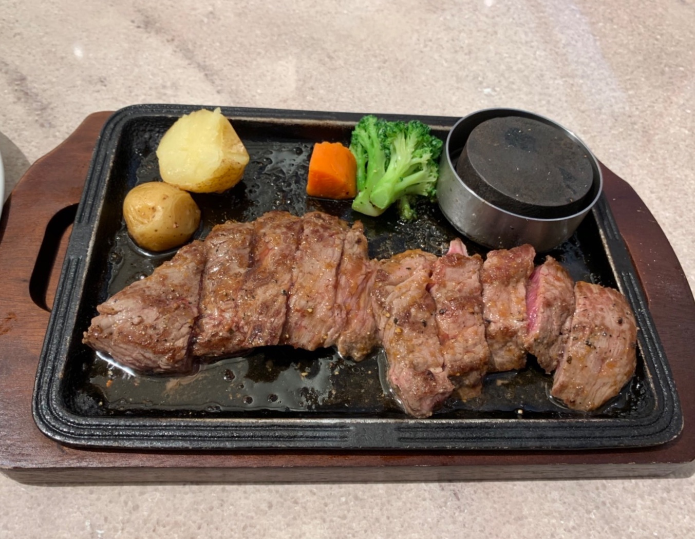 牛右衛門 浜町店 99 ぎゅうぎゅう フェア 然し乍ら硬い肉でした 長崎市