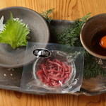 Gyujin's recommendation! Exquisite "Yukke" with sauce and salt