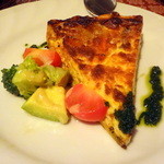 シラノ・ド・ベルジュラック - ズワイガニと野菜のキッシュ1,000円