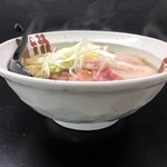 自家製麺 結び  - らーめん：750円