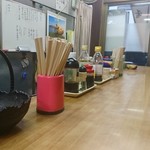 伊勢屋酒店 - カウンター。