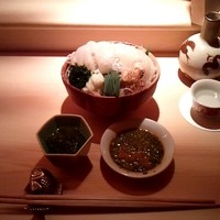 麻布 かどわき - 白身魚香味野菜巻き、肝ポン酢かポン酢で。