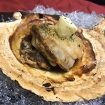 ソファー×韓国料理 難波バル ぷくぷく - 殻付きホタテのバター醤油焼き
