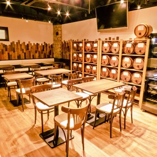 オシャレな空間で賑やかな貸切パーティーも♪大型モニター完備◎