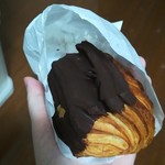 boulangerie montagne - パンオショコラ200円