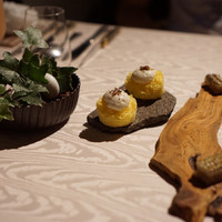 ヒカリヤ ニシ - 