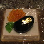 個室和食 紅炉庵 - 厚切り牛タンと河豚の鉄板ステーキ｣と｢真鯛と牡蠣のコク味噌スープ鍋」コース 税込 ３，９９０円 （'13.01月より）