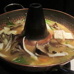 個室和食 紅炉庵 - 真鯛とカキのコク味噌スープ鍋　～蟹と海老の味重ね～（'13.01月より）