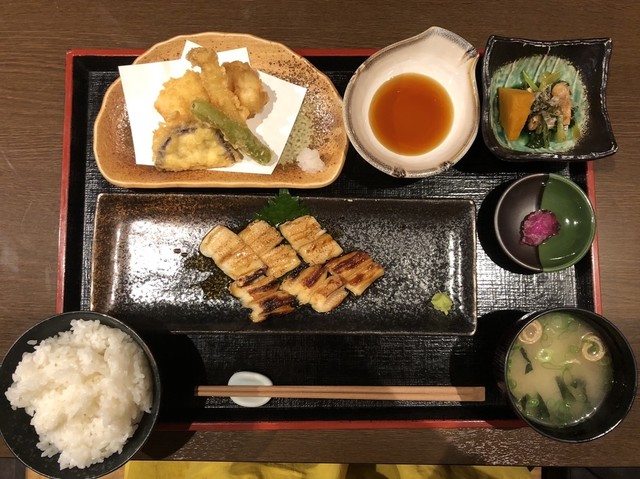 一張羅 いっちょうら 山陽姫路 創作料理 食べログ