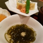 加賀屋 - つるつるわかめ　鱧の香味揚げ