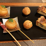 Restaurant Cinq - 1.アミューズ/グリッシーニ生ハム巻 グジェール パテ キッシュ