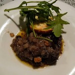 （h）etta - 牛肉の赤ワイン煮