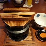 Umaimonoya Ren - 釜飯・天然鯛（880円）