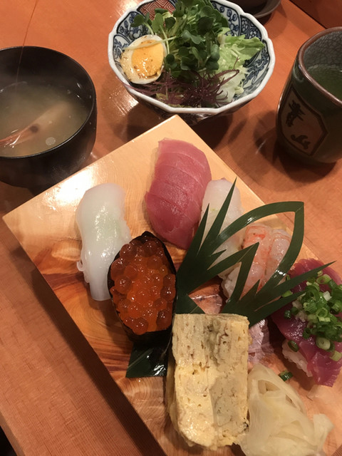 鮨 季節の料理 青山 スシアオヤマ 青山 寿司 食べログ