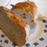 箱根ハイランドホテル　ラ・フォーレ - パンは二種類