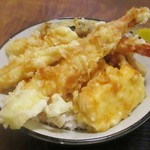 丸喜 - 天丼 850円（税別）。　　　　　2019.07.17