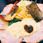 壱発ラーメン - ネギトロチャーシュー麺(味噌)
