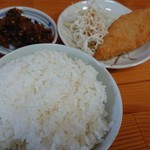 鷹多花 - ランチセット　C:白身魚フライ