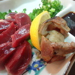 居酒屋まさる - 赤鶏（砂ずり造り）