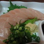 居酒屋まさる - 赤鶏（ササミ造り）