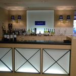 箱根ハイランドホテル　ラ・フォーレ - バーカウンター