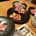 Kokusangyuu Yakiniku Tabehoudai Nikushou Sakai - 