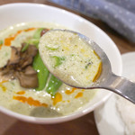 アプランティ - タイ風CoCo夏カレー930円