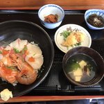 Oshiyokuji No Mise Uomasa - 海鮮丼定食＝１３００円 税込
