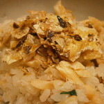 割烹 喜作 - 鮭ハラスご飯　取分けアップ