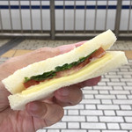 日本食堂 - 緑黄色野菜サンド600円