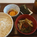 すき家 - 「こだわりの食材で、バランスのよい朝食♪」
            「たまかけ朝食」(¥250-税込)