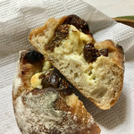 メゾン ムラタ - ドライいちぢくとクリームチーズがたっぷり！