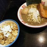 中華ソバ 伊吹 - 