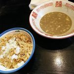 中華ソバ 伊吹 - 