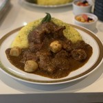 カレーの店 マボロシ - 【2019.7.10】ポークカレー大盛(大辛)1100円+うずら100円