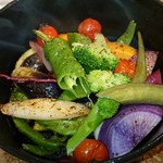 青横バル　太郎’ｓ　TARO’ｓ - 温野菜。色鮮やかな三浦野菜が綺麗です
