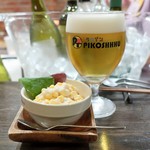 トリワイン ＰＩＫＯＳＨＨＨＵ - 生とうもろこしと鶏一夜干しの和えものと生ビール