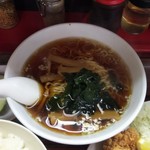 中華とんとん - 半ラーメン