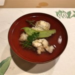 うを徳 - お椀（東京湾 穴子 + 秋田 蓴菜 + 大阪 千石豆）