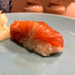 うを徳 - マスノスケ（キングサーモン）（握り）