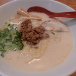 麺屋 武家 - 津大門豚骨ラーメン。580円