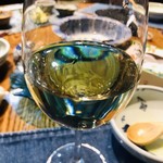 家庭の味 傳 - グラスワイン(W)白＠600円