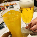 焼肉×モダン個室 居酒屋 Haru Haru - 乾杯～(∩˃o˂∩)♡生ビールとあらごしみかんのソーダー割りで乾杯～°˖✧◝(⁰▿⁰)◜✧˖°