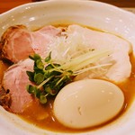 麺処 鶏谷 - 熟成鶏塩そば＋煮玉子