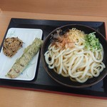 讃岐うどん むらさき - かけうどん＆おにぎり・磯辺揚げ（590円）2019年7月